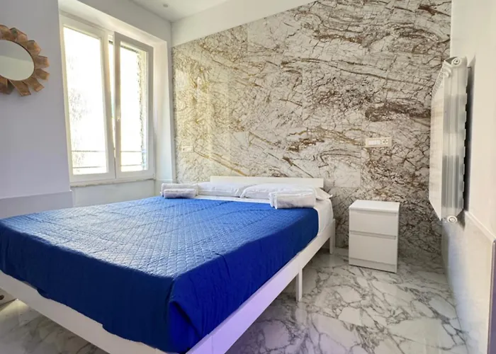 Luxor 2 Jacuzzi And Deluxe Rooms, Piazza Bologna Metro Direct Colosseo, 4* Rome