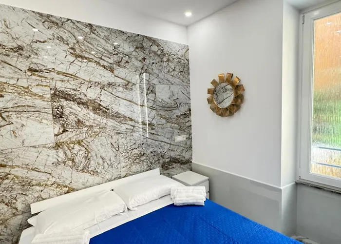 Luxor 2 Jacuzzi And Deluxe Rooms, Piazza Bologna Metro Direct Colosseo, 4*